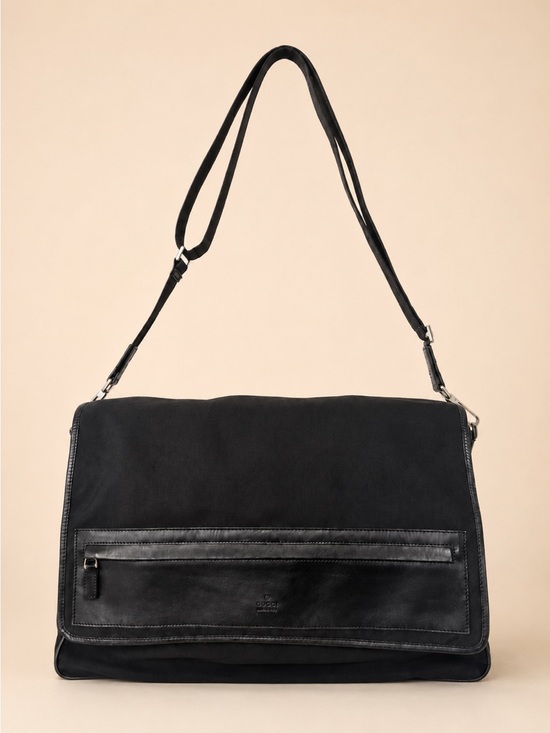 Gucci Handbags - Vintage Gucci 019 0376 Black Nylon Leather Messenger Crossbody Bag
